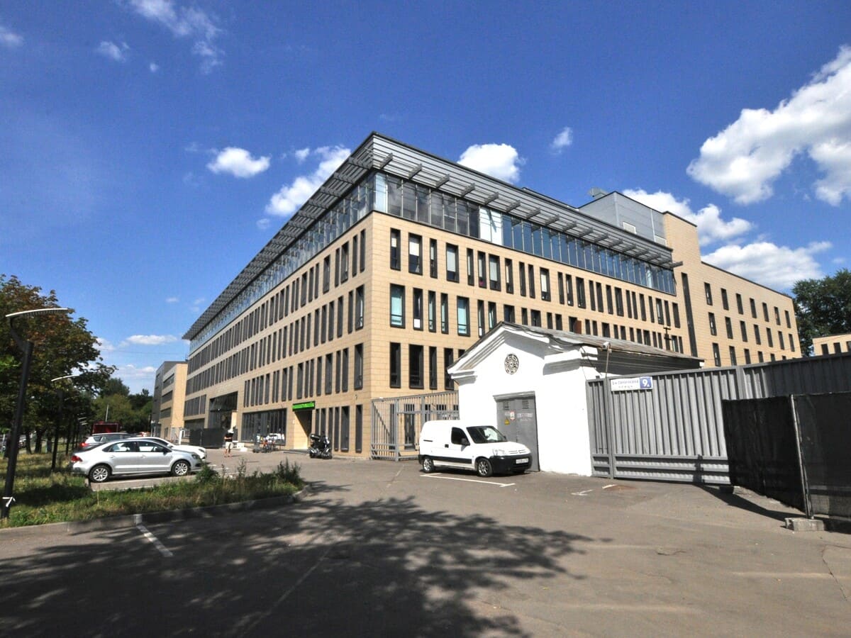 Офисы от 950 до 1100 кв.м. в аренду и продажу в Москве и Московской области
